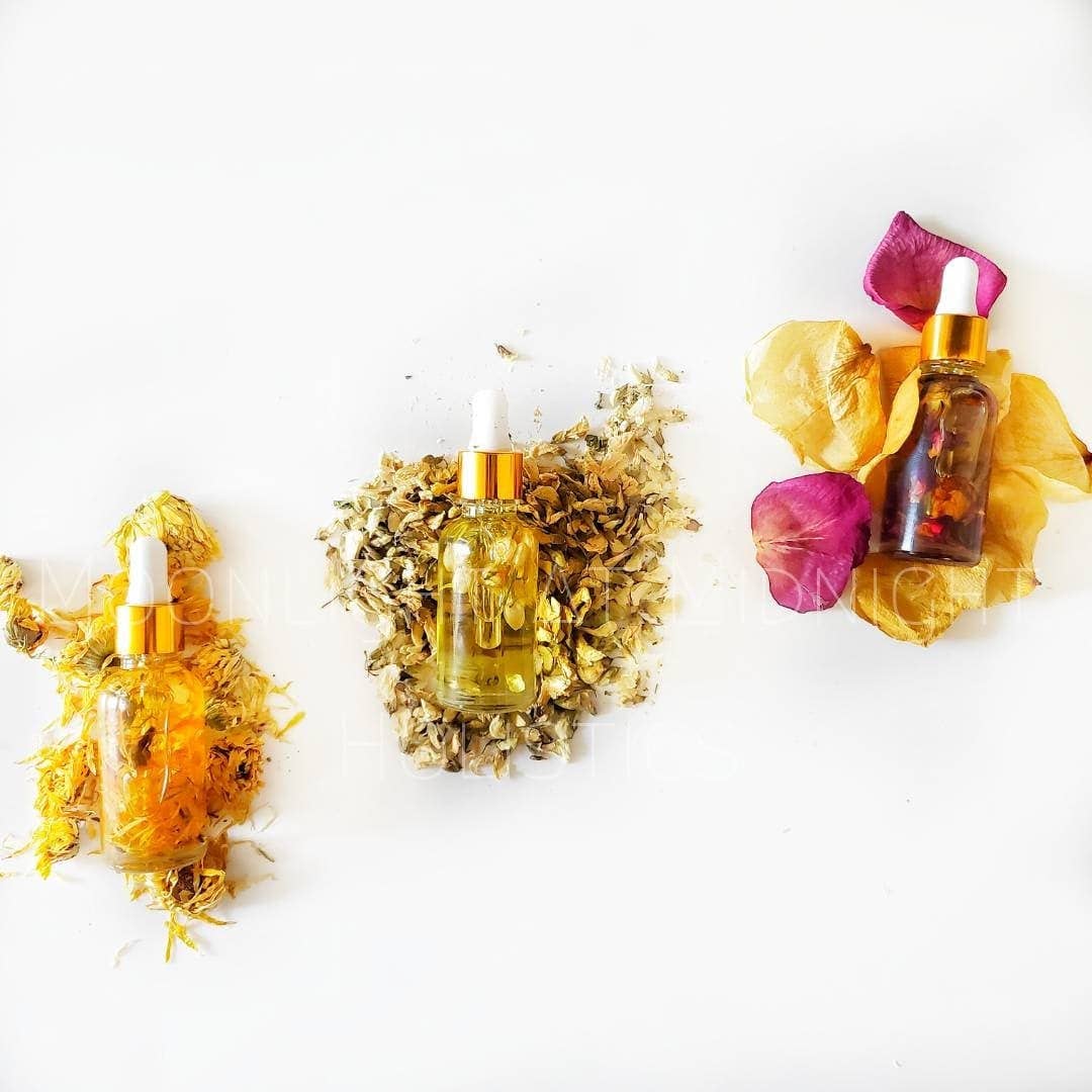 Moonlight at Midnight Holistics - The Goddess Organic 24K Gold & Rose Floral Face Oil Serum